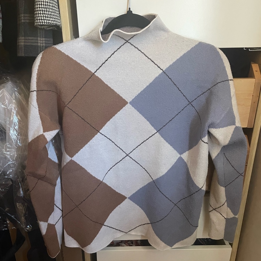 Argyle Pattern Sweater in Brown and Blue